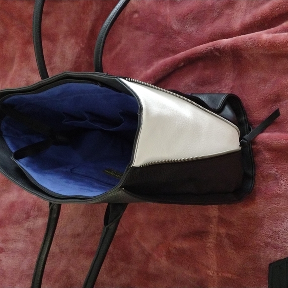 Jacket and Purse. - Picture 5 of 6